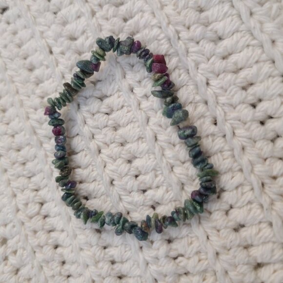 Ruby Fuchsite Chip Bracelet | Dragon Stone Stretch Boho Healing Crystal Gift - Picture 4 of 8